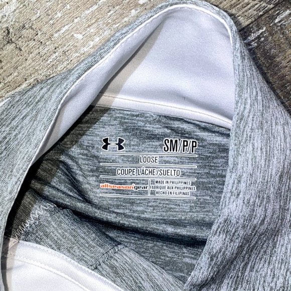 Women's Under Armour Loose AllSeason Gear Asymmetrical Hotshot 1/2 Zip - Small - Picture 4 of 11